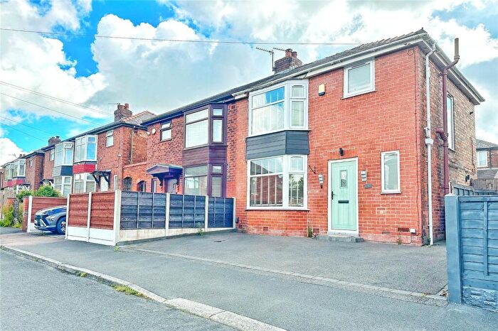 3 Bedroom Semi-Detached House For Sale In Masefield Road, Droylsden, Manchester, Greater Manchester, M43
