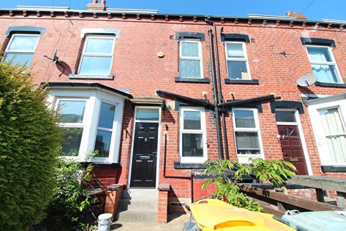 2 Bedroom Terraced House To Rent In Trelawn Place, Headingley, LS6