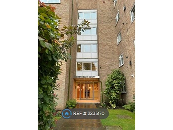 2 Bedroom Flat To Rent In Berkeley Court, London, W5