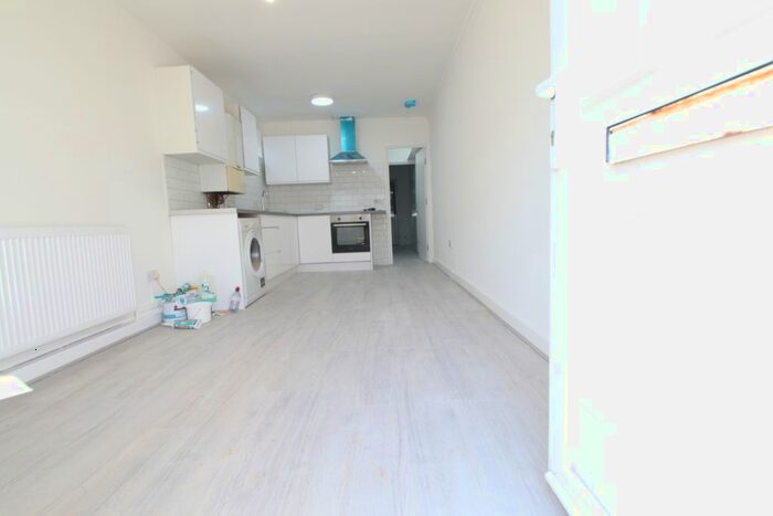 1 Bedroom Flat To Rent In Ruskin Gardens, Harrow, HA3