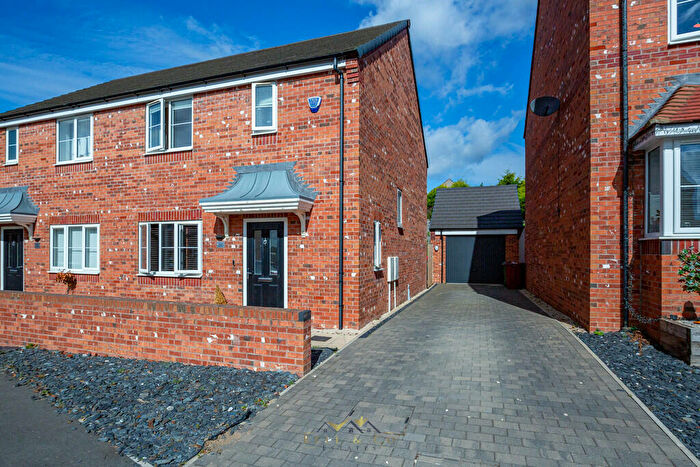 3 Bedroom Semi-Detached House For Sale In Michaelwood Way, Bolsover, Chesterfield, S44