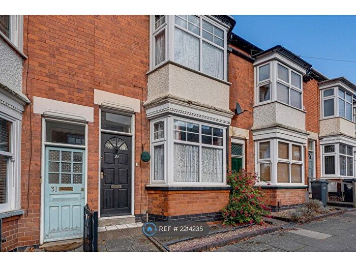 3 Bedroom End Of Terrace House To Rent In Thurlow Road, Leicester, LE2