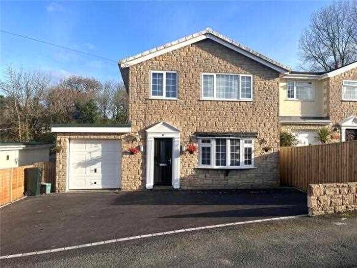 3 Bedroom Detached House For Sale In Grove Drive, SA71