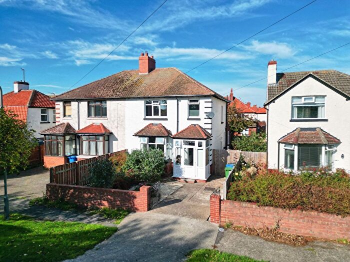 3 Bedroom Semi-detached House For Sale In Station Avenue, Whitby, YO21