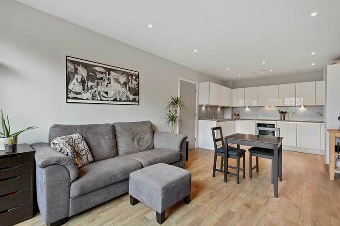 1 Bedroom Apartment To Rent In East Acton Lane, Acton, W3