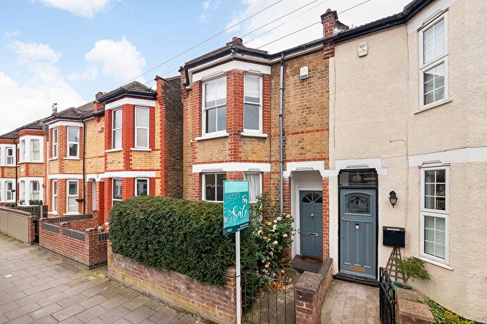 3 Bedroom Semi-Detached House For Sale In Bromley Gardens, Bromley, BR2
