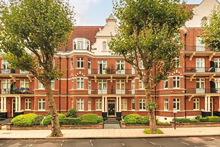 3 Bedroom Flat To Rent In Lauderdale Road, Maida Vale, W9