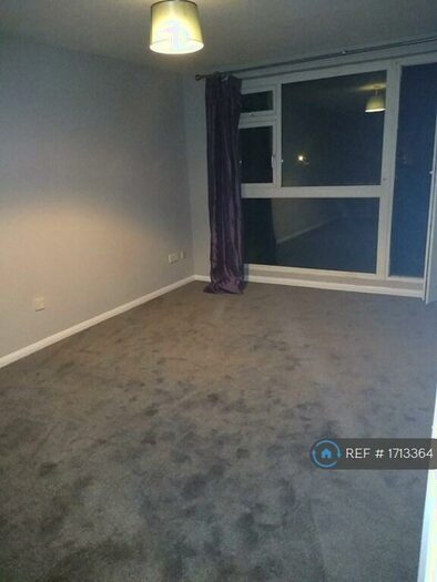 2 Bedroom Flat To Rent In Westcote Road, Reading, RG30