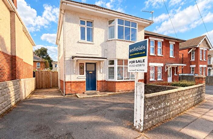 6 Bedroom Detached House For Sale In Ensbury Park Road, Bournemouth, BH9