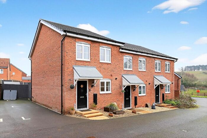 2 Bedroom End Terrace House For Sale In Pippin Walk, Wombourne, Wolverhampton, WV5