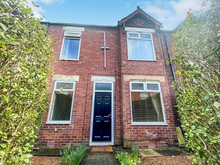 2 Bedroom Flat To Rent In Victoria Terrace, Bedlington, NE22
