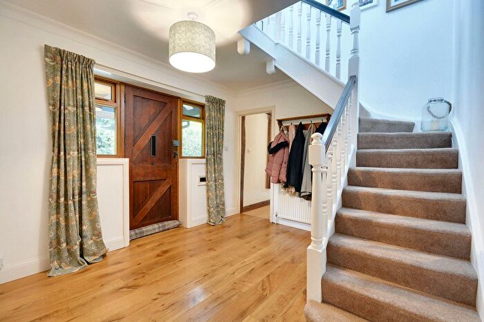4 Bedroom Detached House For Sale In Canterbury Road, Kennington, TN25