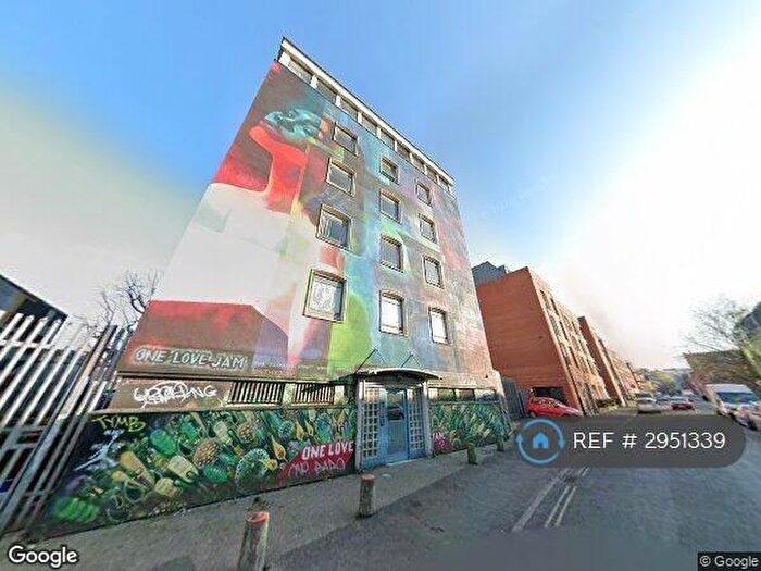 3 Bedroom Penthouse To Rent In Little Bishop St, Bristol, BS2