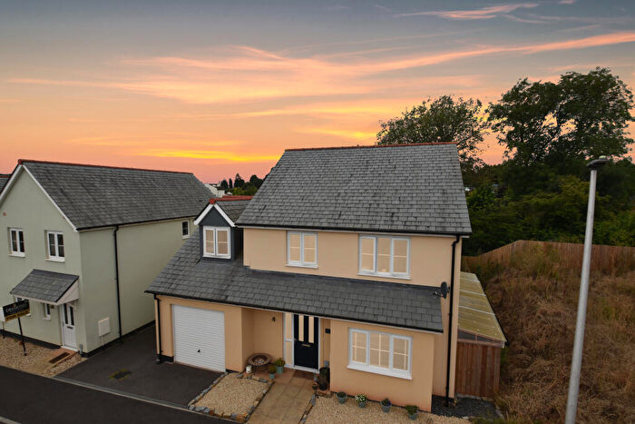 4 Bedroom Detached House For Sale In Belle Vue Rise, Uffculme, EX15