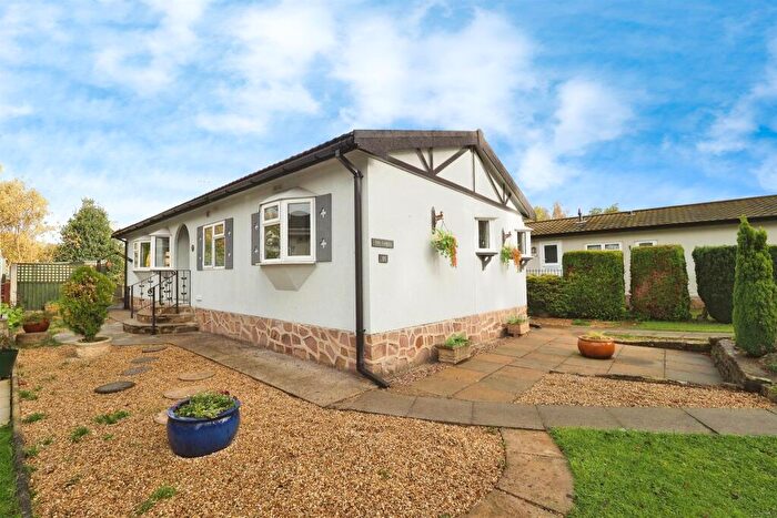 2 Bedroom Park Home For Sale In Cupola Park, Whatstandwell, Matlock, DE4
