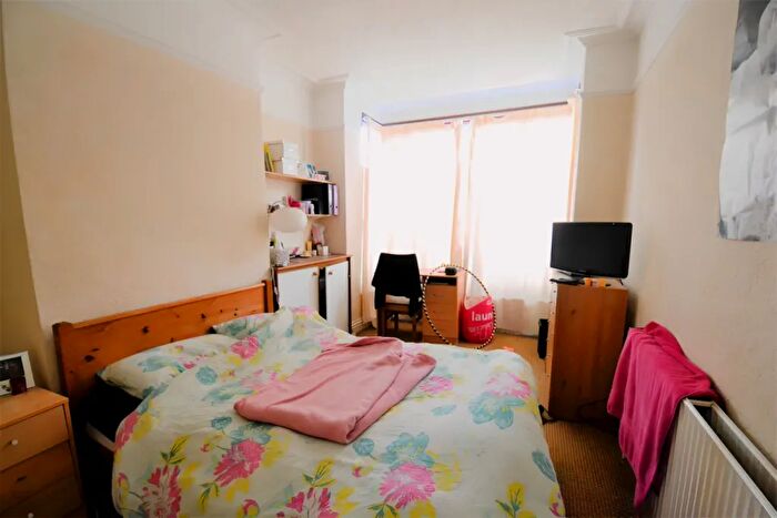 5 Bedroom Flat To Rent In Pershore Road, Birmingham, B29