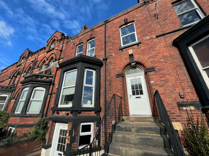 6 Bedroom Terraced House To Rent In Regent Park Terrace, Leeds, LS6