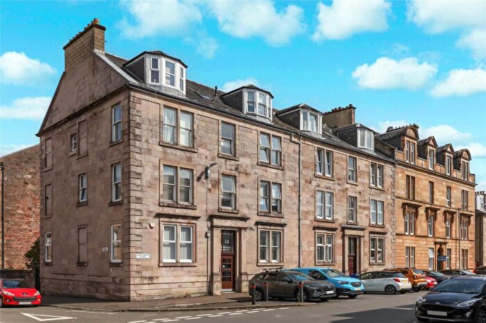 2 Bedroom Flat For Sale In Ardgowan Street, Greenock, Inverclyde, PA16