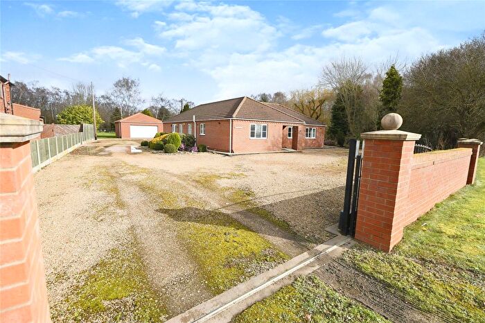 4 Bedroom Bungalow For Sale In Saxilby Road, Lincoln, Lincolnshire, LN1