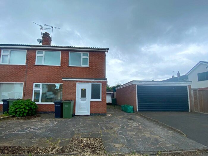 3 Bedroom Semi-Detached House To Rent In Windrush Drive, Oadby, Oadby, LE2