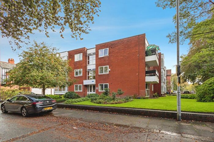 1 Bedroom Flat For Sale In Wilbraham Road, Manchester, Greater Manchester, M16