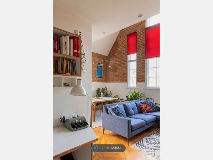 2 Bedroom Flat To Rent In Northwold Rd, London, N16