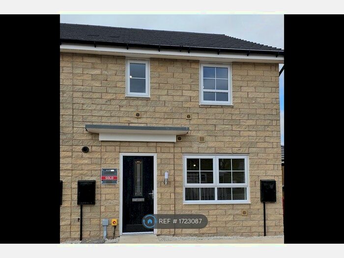 2 Bedroom Terraced House To Rent In Atherton Court, Hyde, SK14