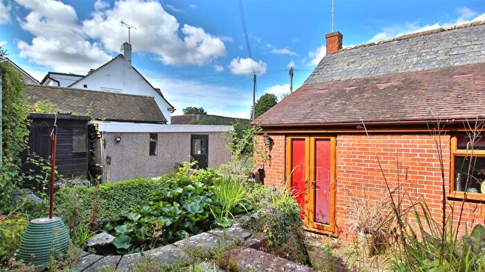 2 Bedroom Cottage For Sale In Farm Lane, Bredon, Tewkesbury, GL20