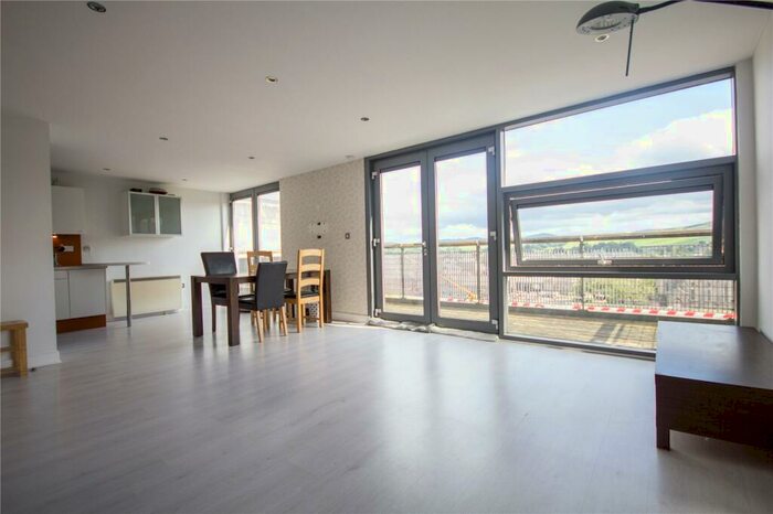 2 Bedroom Apartment To Rent In Stramongate, Kendal, LA9