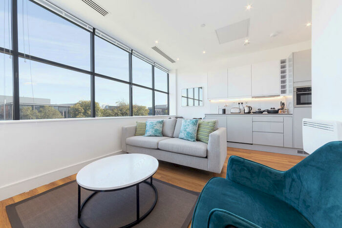 2 Bedroom Apartment To Rent In Atria House, Bath Road, Slough, London, SL1