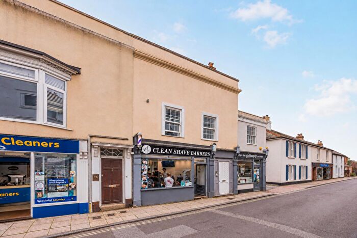 2 Bedroom Apartment For Sale In West Street, Emsworth, PO10