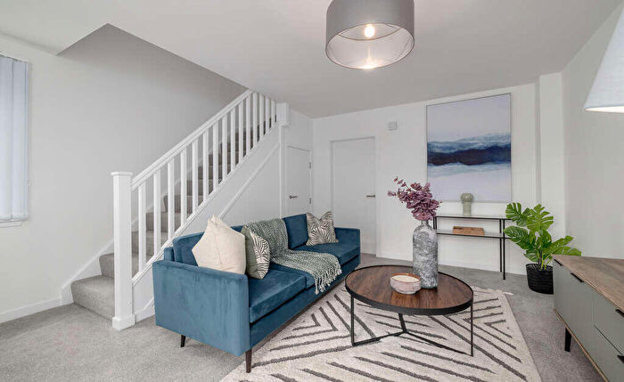 3 Bedroom Terraced House To Rent In Darnick Street, Glasgow, G21