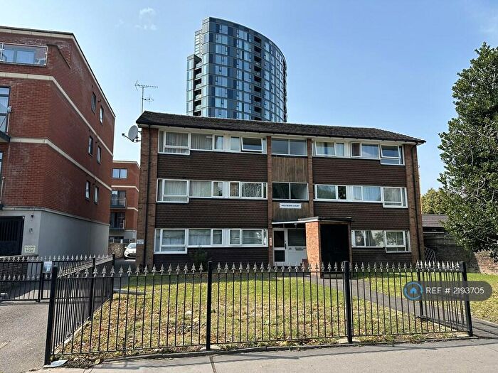 2 Bedroom Flat To Rent In Westburn Court, Croydon, CR0