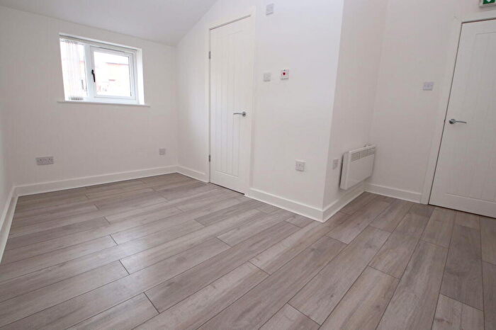1 Bedroom Apartment To Rent In Wash Lane, Bury, Greater Manchester, BL9
