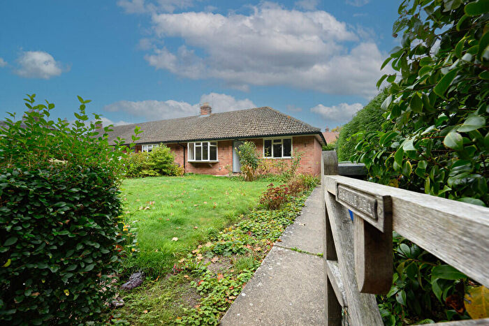 2 Bedroom Semi-Detached Bungalow To Rent In The Street, Somerleyton, NR32
