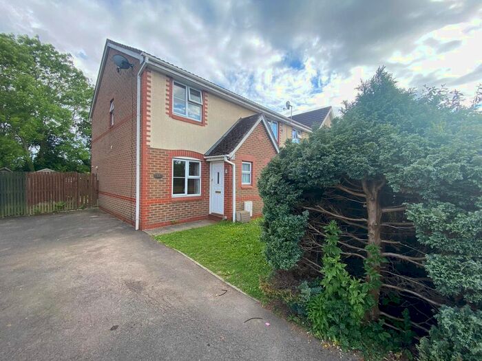 2 Bedroom Property To Rent In St Annes Crescent, Undy, Caldicot, NP26