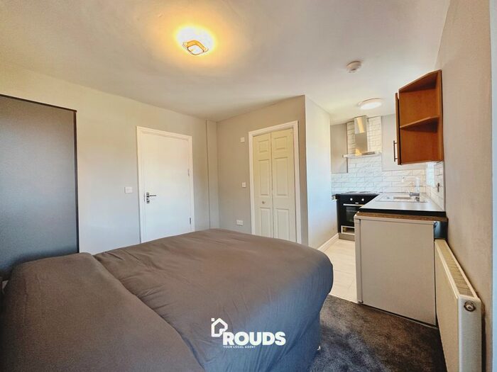 1 Bedroom Studio To Rent In Overton Road, Birmingham, West Midlands, B27