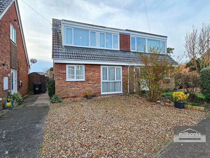 3 Bedroom Semi-Detached House For Sale In Church Close, Roydon, Diss, Norfolk, IP22