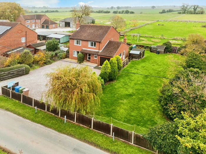 4 Bedroom Detached House For Sale In Howden Road, Skelton, DN14