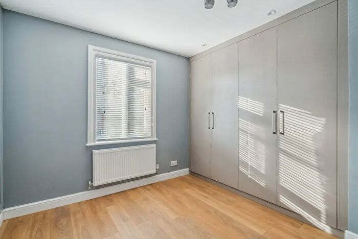 1 Bedroom Maisonette To Rent In Rickmansworth Road, HA5