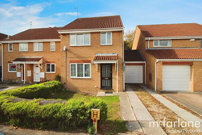 3 Bedroom Semi-detached House To Rent In Osprey Close, Swindon, SN3