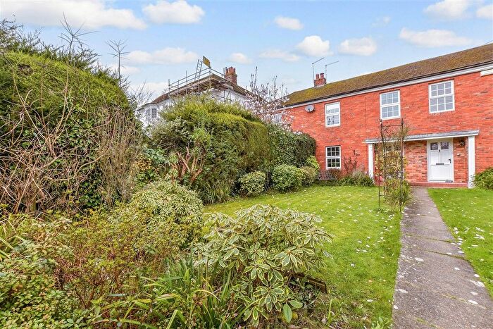 3 Bedroom Terraced House For Sale In Roethorne Gardens, Tenterden, Kent, TN30