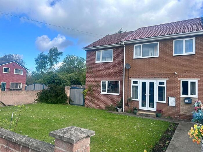 6 Bedroom End Of Terrace House For Sale In Elmsdale Close, South Elmsall, Pontefract, WF9