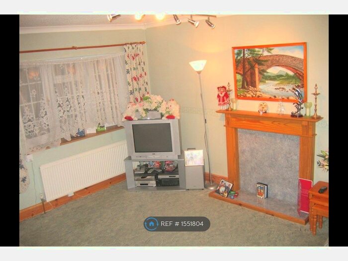 3 Bedroom Terraced House To Rent In Rupert Walk, Reading, RG1