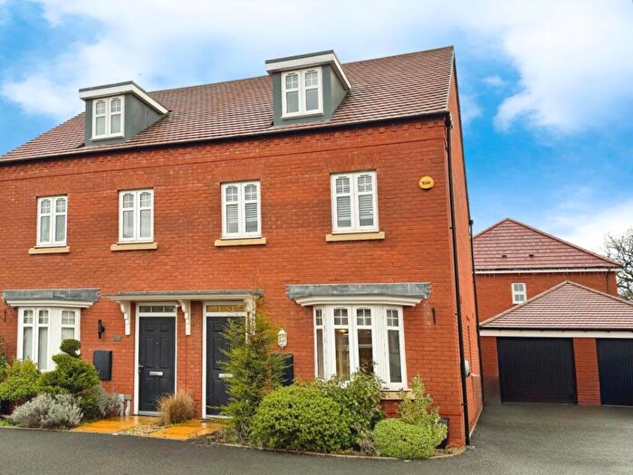 3 Bedroom Town House For Sale In White Lias Way, Upper Lighthorne, Leamington Spa, CV33