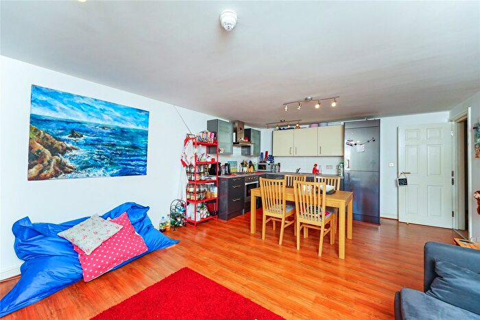 2 Bedroom Flat To Rent In Fassett Road, Kingston Upon Thames, KT1