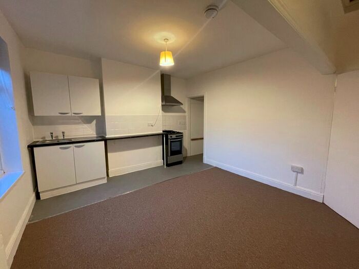 1 Bedroom Flat To Rent In Welford Road, Clarendon Park, Leicester, LE2