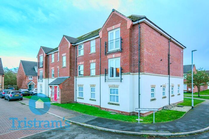 2 Bedroom Flat To Rent In Braunton Crescent, Mapperley, Nottingham, NG3