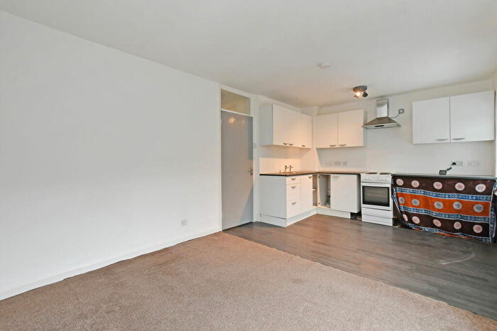 1 Bedroom Flat For Sale In Abbey Lane, Sheffield, S8