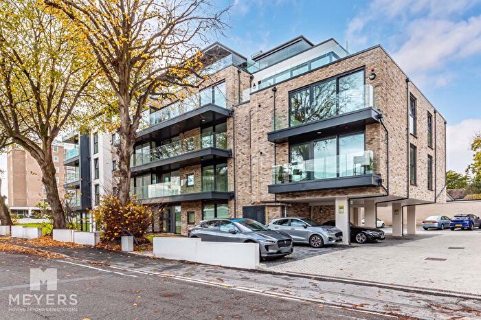 2 Bedroom Flat For Sale In Reef Manor, Wollstonecraft Road, Bournemouth, BH5